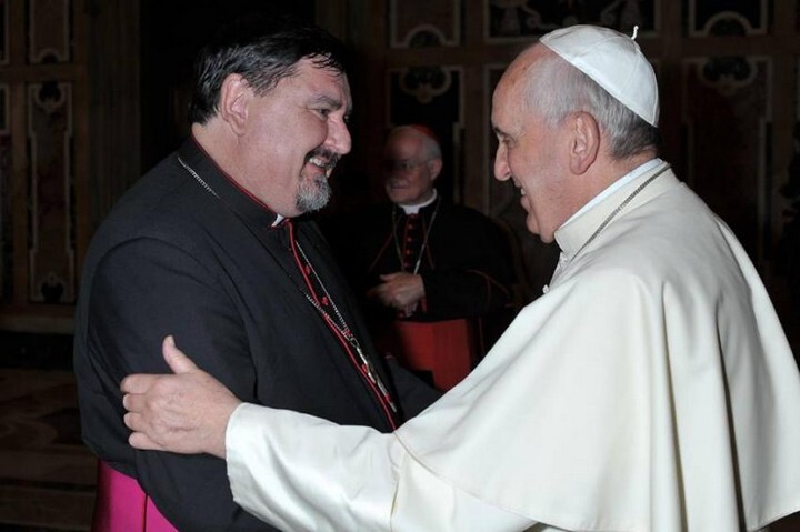 Macín «Recemos para que Dios nos regale el Papa que merecemos »