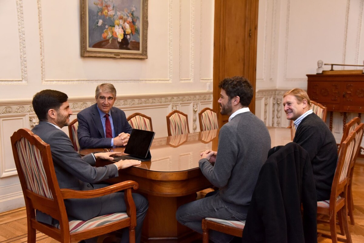 Pullaro: “Vamos a construir los consensos para tener la mejor Constitución del país”