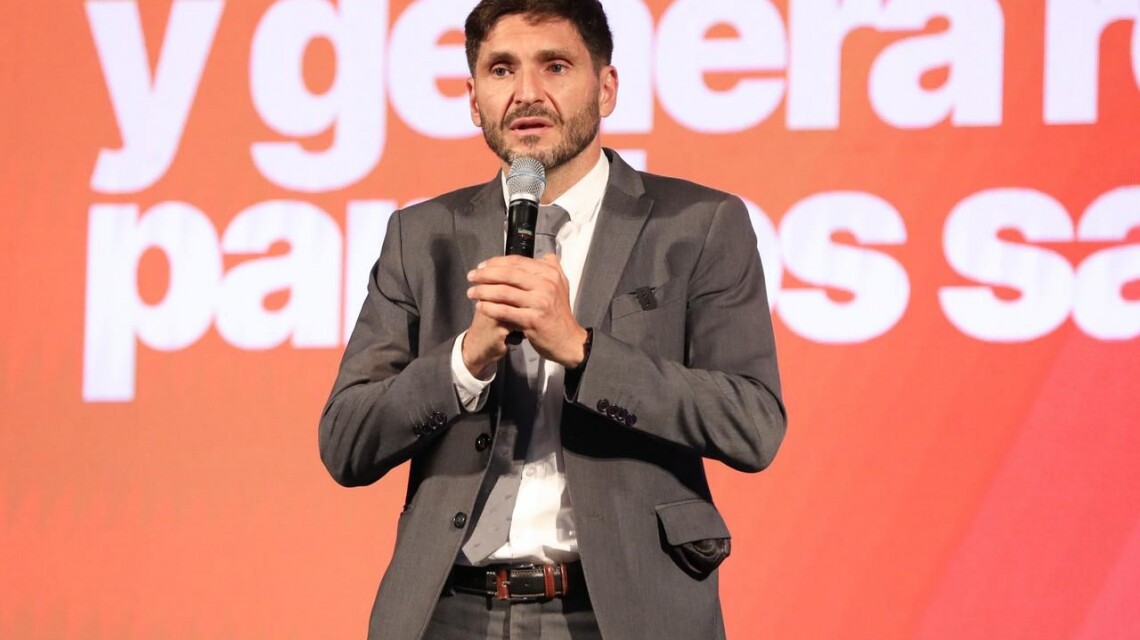 Pullaro llamó a “construir el futuro de Santa Fe con humildad y esfuerzo”