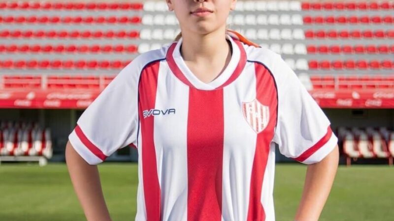 Valentina Toledo, promesa del fútbol femenino, ingresa a Unión