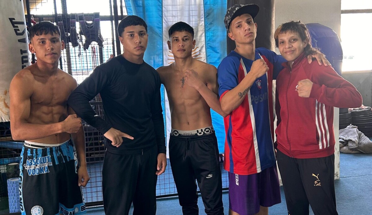 Boxeo: Púgiles del Gimnasio «Indio Box» en el Campus Nacional