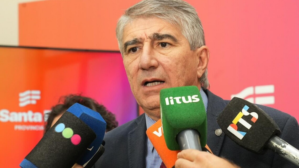 El Gobierno anunció cómo pagará el aumento acordado a los estatales, incluidos docentes