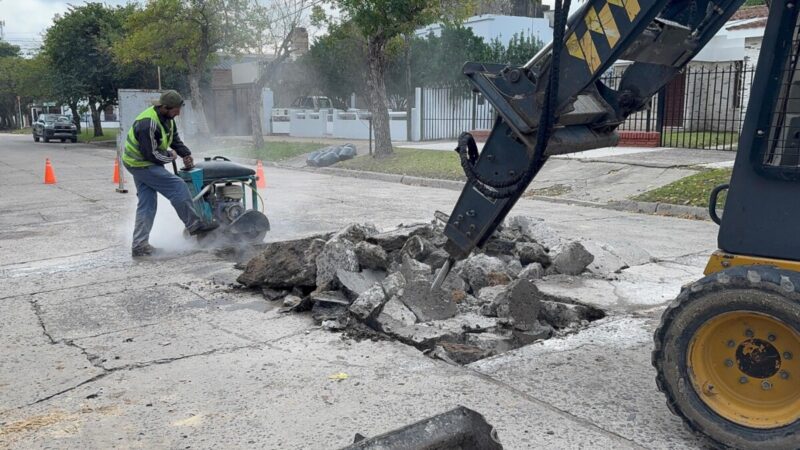 Continúa en Reconquista el Plan de Recuperación del Pavimento Urbano