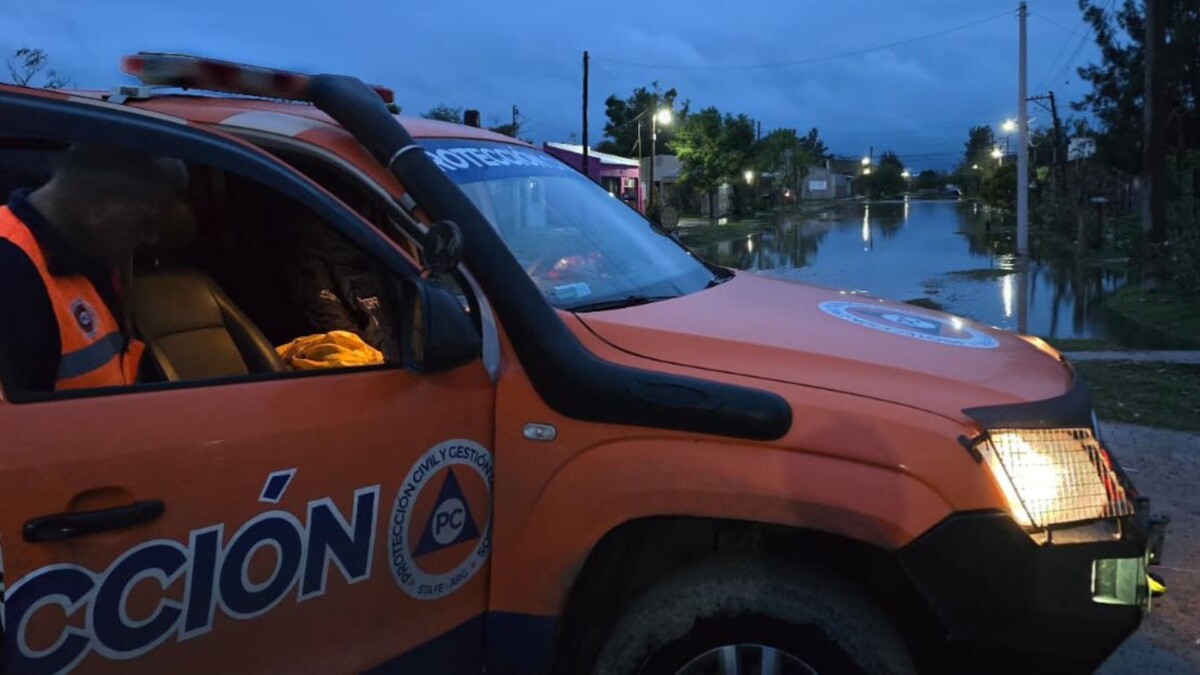 Vera: Provincia despliega un amplio operativo para atender las consecuencias del temporal