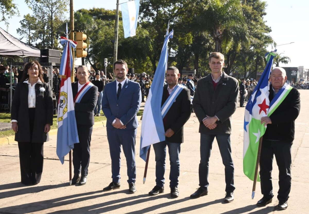 Avellaneda conmemoró el Día de la Bandera con un acto cívico militar
