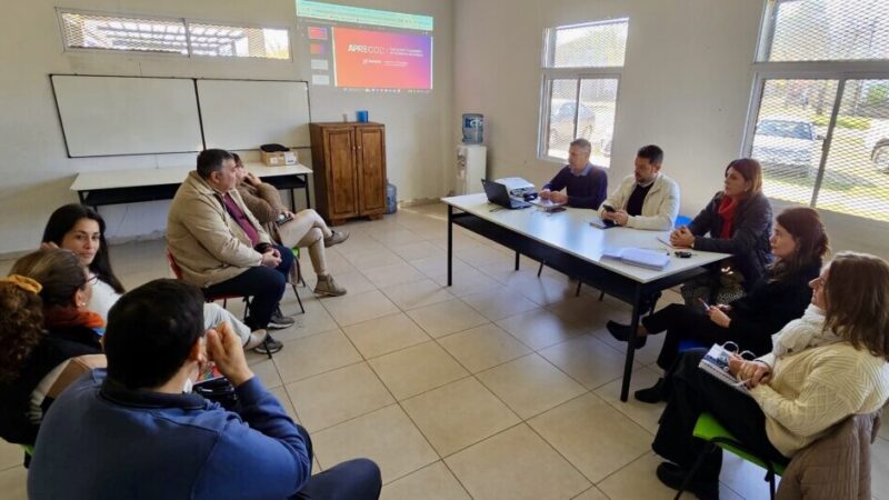 Braidot convocó a una mesa interreligiosa para abordar el consumo de drogas entre los jóvenes