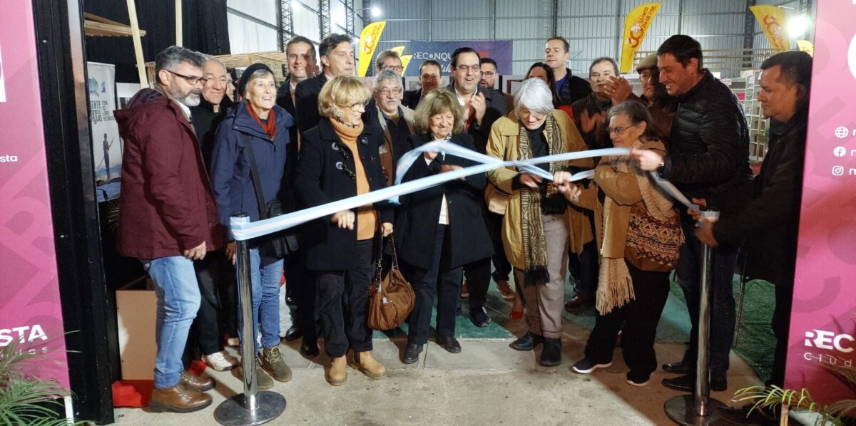Inauguraron la Feria del Libro «Gente del Agua» en Reconquista