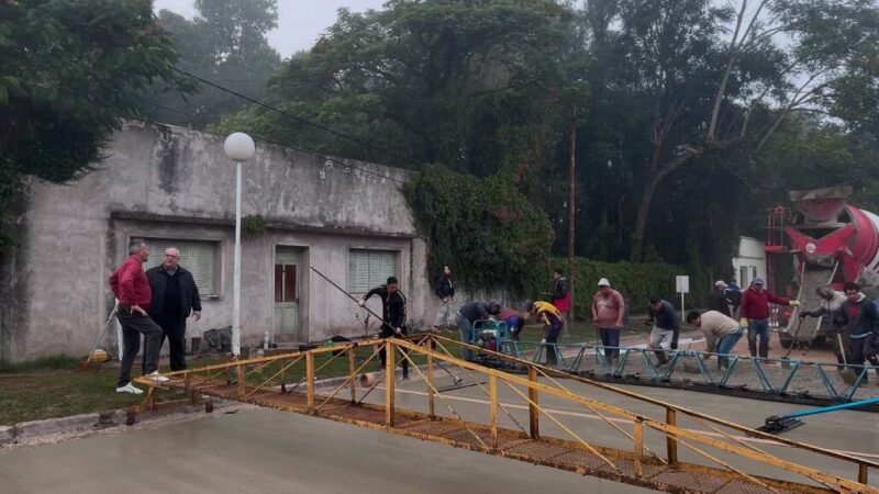 Finalizaron una nueva cuadra en calle 25 de Mayo de Romang
