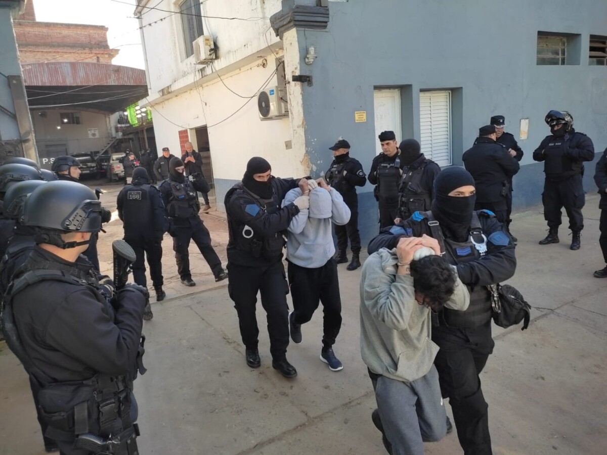 Provincia trasladó 83 reclusos de Reconquista a los nuevos pabellones de Santa Felicia