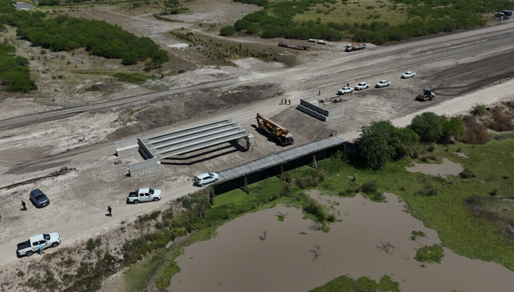 Avanza la construcción de puentes de hormigón entre Moussy y La Sarita