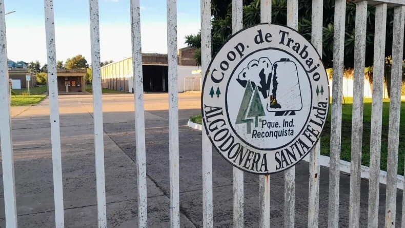 Algodonera Santa Fe advierte sobre riesgo de paro total