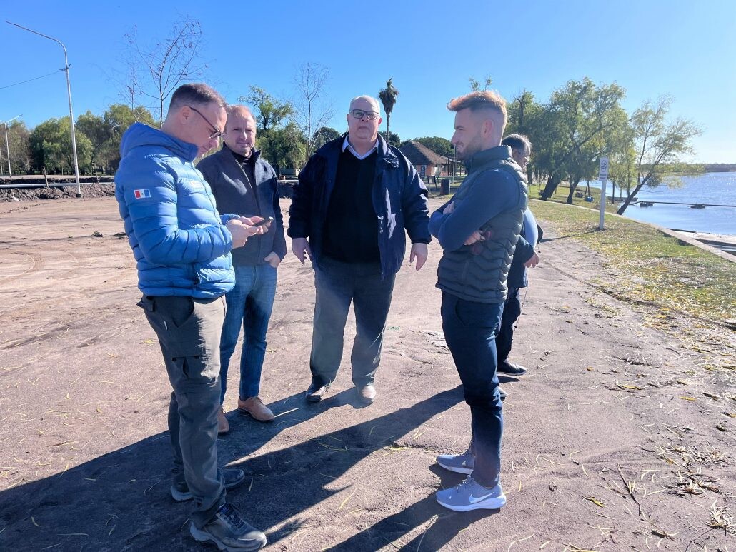 Enrico y Ramseyer recorrieron obras que se desarrollan en Romang