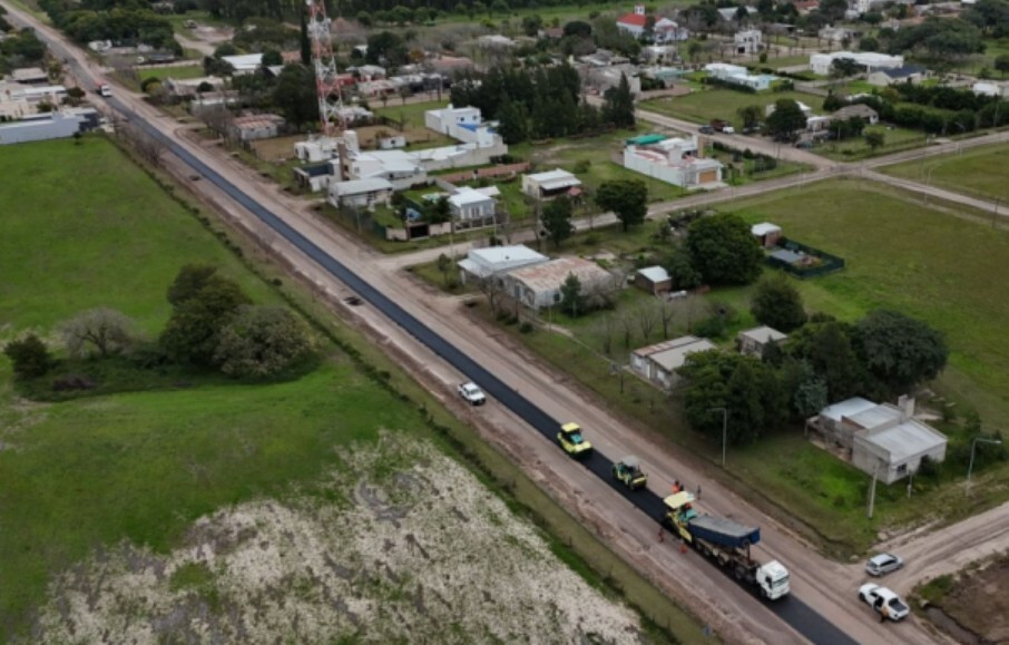 Avanzan con la pavimentación del acceso a Moussy ¿cuál es la finalización de obra?