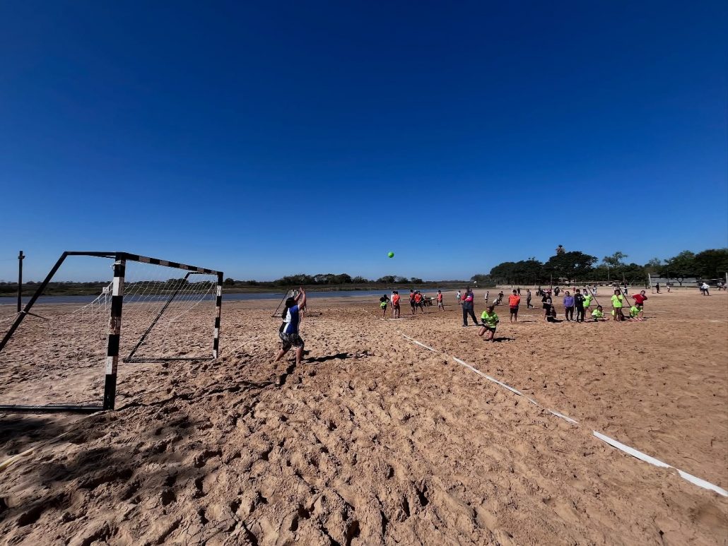 Jugaron el regional de deportes de playa en Romang
