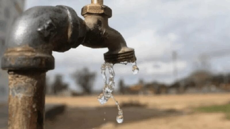 Cañada Ombú: “Llevamos 5 días sin una gota de agua potable en el pueblo”
