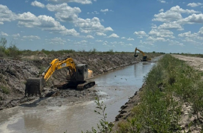 La provincia trabaja en mejorar el Canal Interlagos en el Departamento Vera