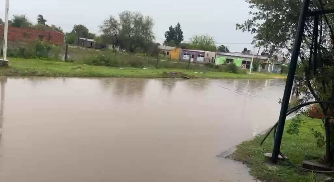 Fortín Olmos pide canalización urgente tras fuertes lluvias ¿qué respondió la provincia?