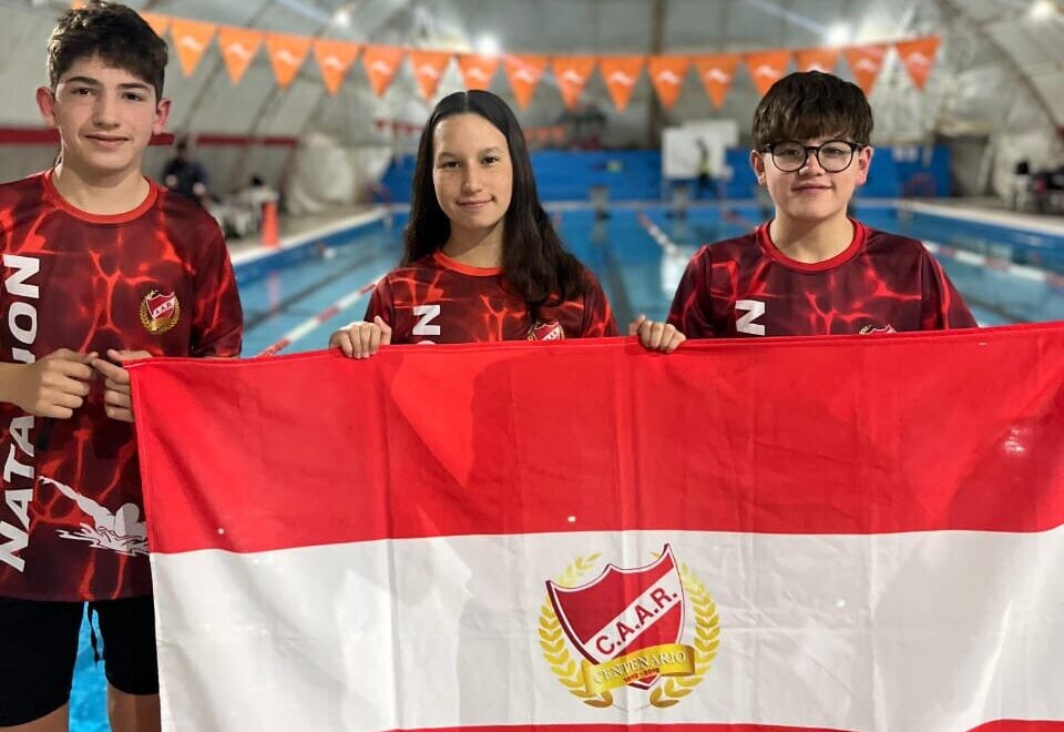 Nadadores del Rojo en el Torneo Selectivo Juegos Evita 2025