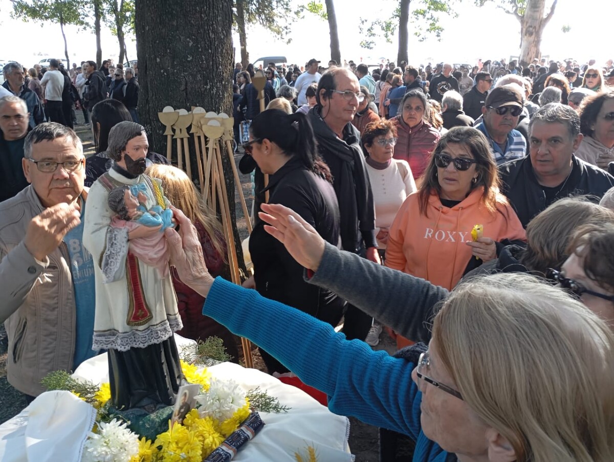 Masiva celebración en Barros Pazos por el día de San Cayetano