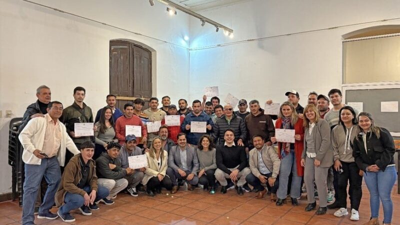 Santa Fe Capacita entregó certificados a emprendedores de Vera