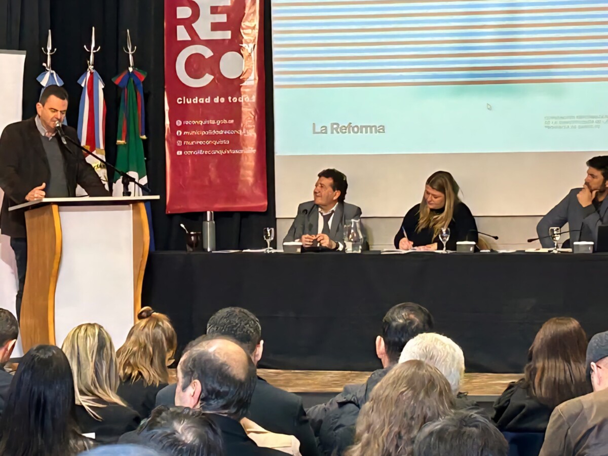 Spontón participó de la Audiencia Pública por la Reforma Constitucional