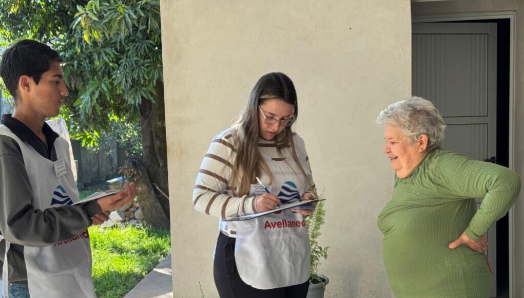 Refuerzan medidas de prevención contra el dengue en barrios de Avellaneda