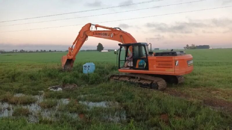 Un pérdida en el Acueducto Reconquista dejó sin suministro de agua a Los Laureles