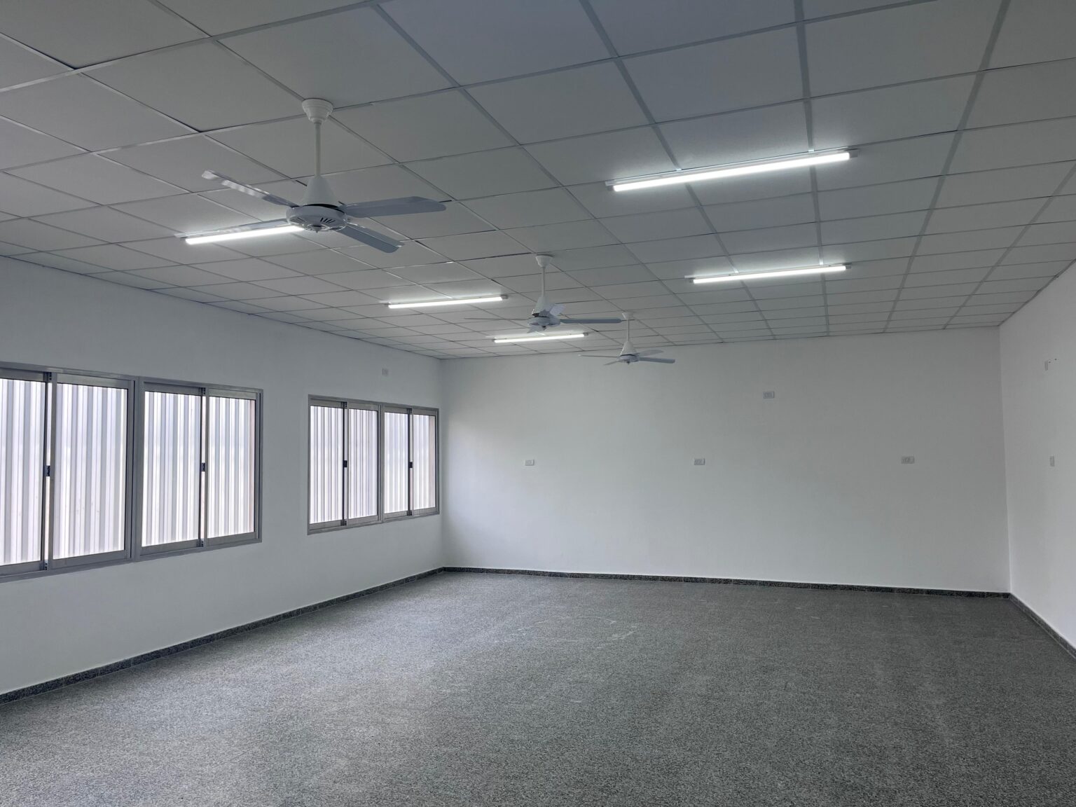 Terminaron la construcción del aula del colegio Concordia de Romang