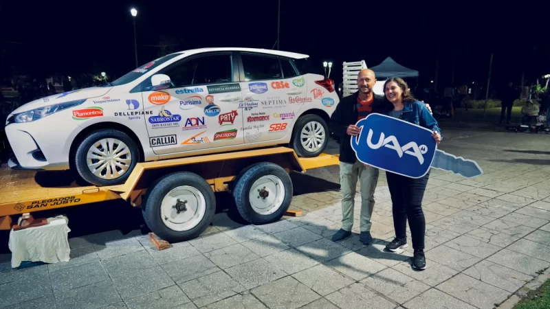 Nora Pereson se llevó el Toyota Yaris 0 km en el festejo de los 106 años de la Unión Agrícola
