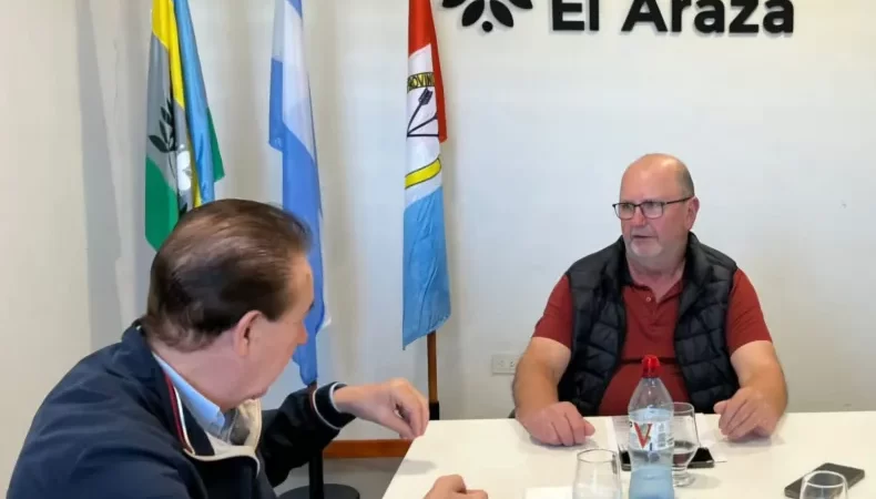 Firmaron el convenio para el ripiado de 7 km entre El Arazá y El Ricardito 