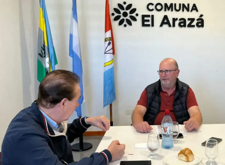 Firmaron el convenio para el ripiado de 7 km entre El Arazá y El Ricardito 