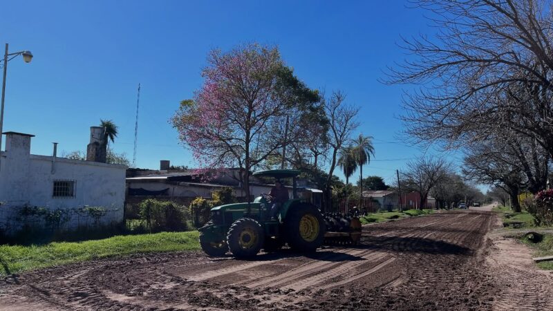 Comenzó la pavimentación de calle Arturo Illia en Romang
