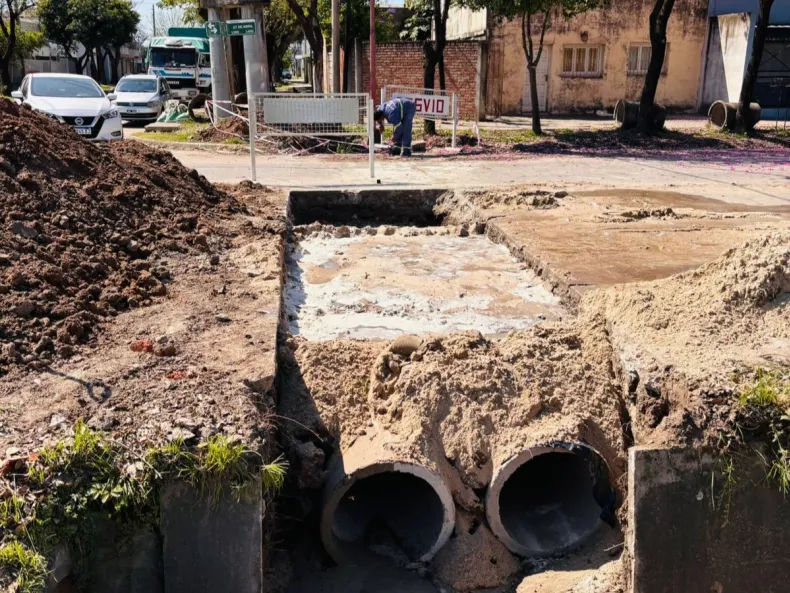 Reconquista: Cortan el tránsito en Avenida 27 de Abril para avanzar con obras en el sector este