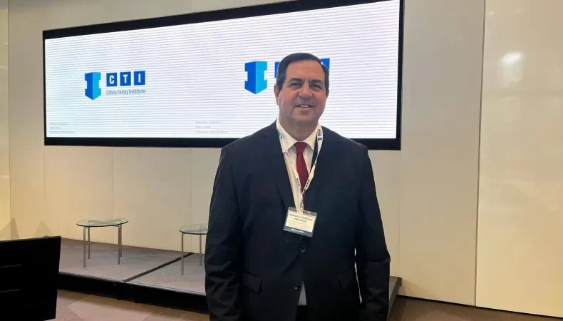 Vallejos llevó la agenda de Reconquista a un foro internacional que se realiza en Estados Unidos