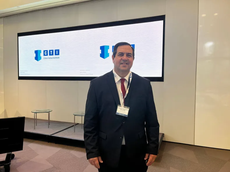 Vallejos llevó la agenda de Reconquista a un foro internacional que se realiza en Estados Unidos