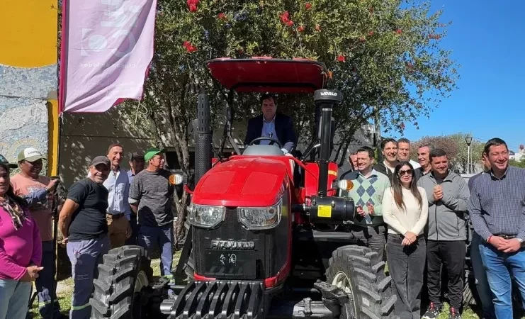 Reconquista presentó nueva maquinaria adquirida con fondos propios