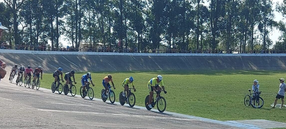 Ciclismo: Gran Premio Homenaje a «Toni» Sotelo  y a «Paco» Martínez