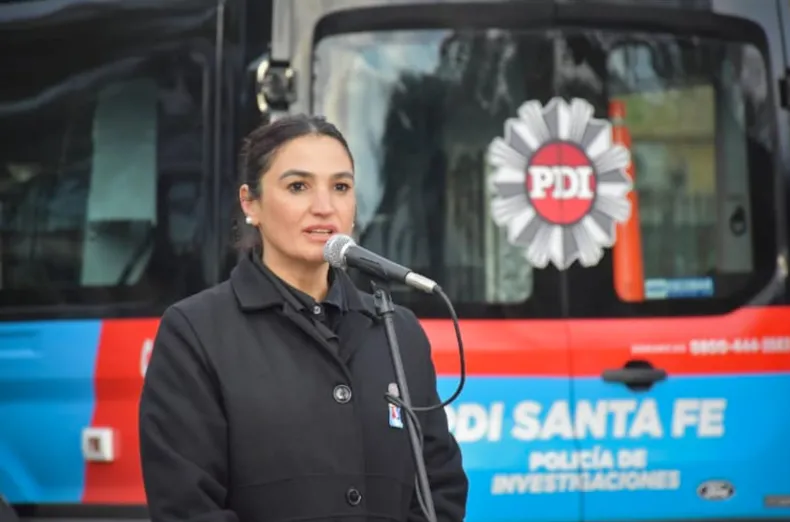 Nombran a Eva Cainelli en la Dirección General de la Policía de Santa Fe