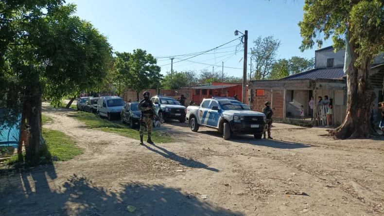 Allanamientos por presunta venta de drogas en el Loteo Nardelli