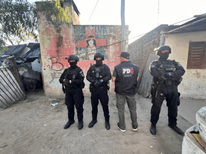 Allanamientos con detenidos por robo en barrios de Reconquista