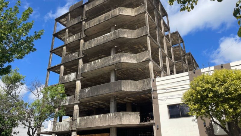 Derogan declaración de interés público del edificio de Olessio 836 en Reconquista