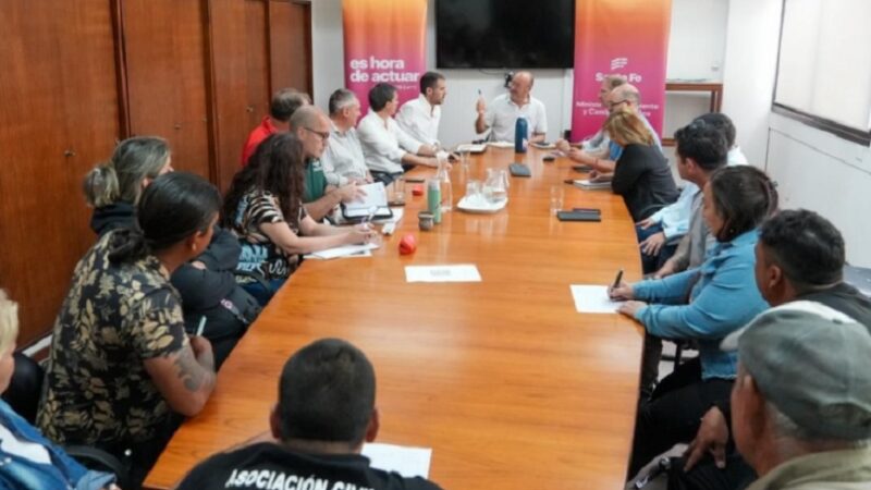 La Provincia reunió a pescadores para analizar medidas que acompañen durante la veda