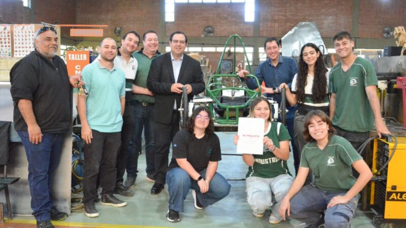 Reconquista apoya a los chicos de “La tuerca rodante” para participar de ECO Desafío YPF