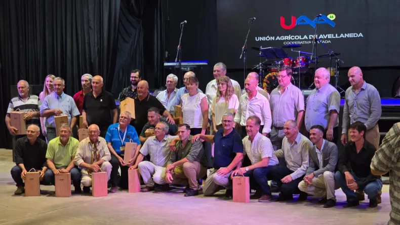 La Unión Agrícola agasajó a los asociados con una cena ¿cuáles son los desafíos para 2026?