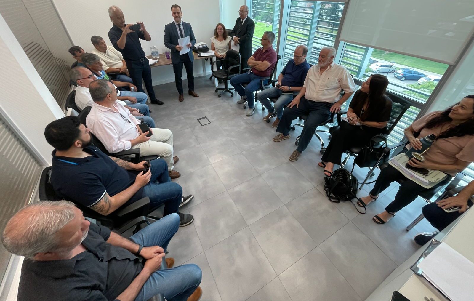 Continúa paralizada la producción en la planta de Algodonera Avellaneda ¿qué resolvieron?