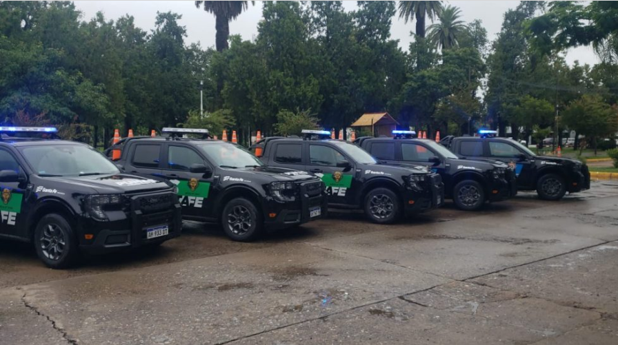 Entregaron nuevas camionetas policiales en la UR IX de Reconquista ¿cuál es el objetivo?