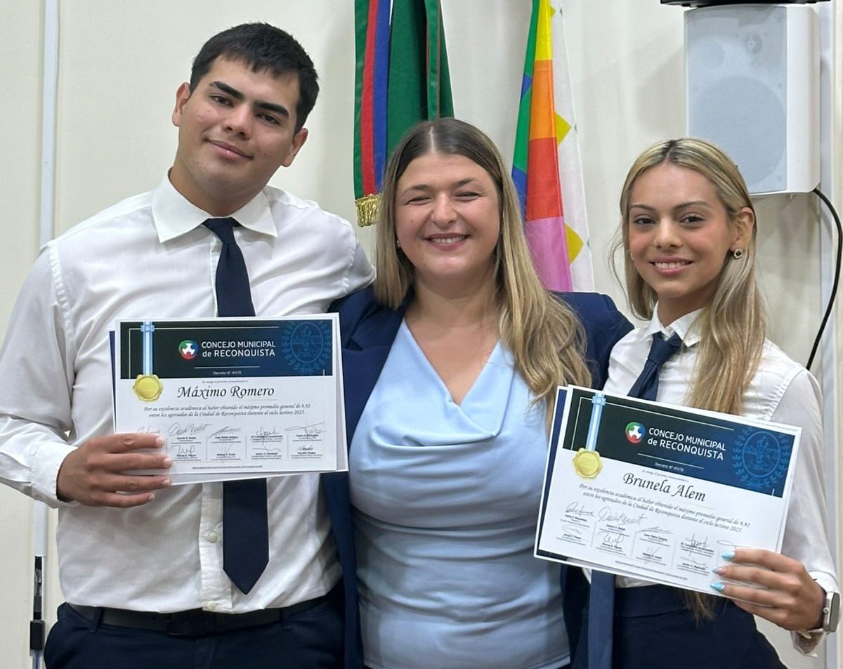 El Concejo Municipal de Reconquista distinguió a estudiantes secundarios