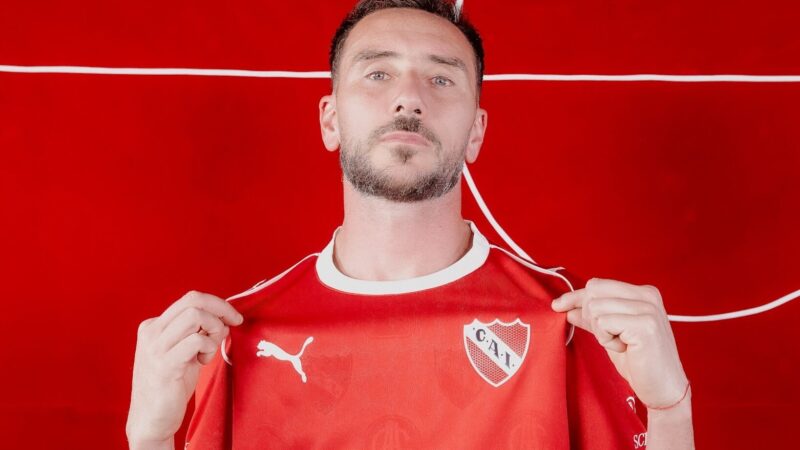 Fede Mancuello renovó contrato con el club Independiente
