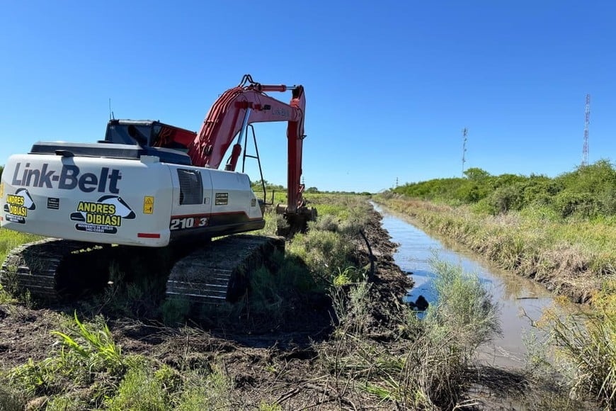 Tras 40 años de reclamos, comenzó la obra hídrica bajo la Ruta 11 en Vera