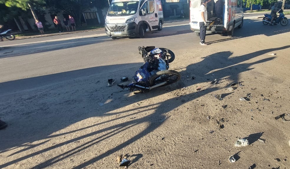 joven motociclista muere tras chocar con camioneta en Reconquista